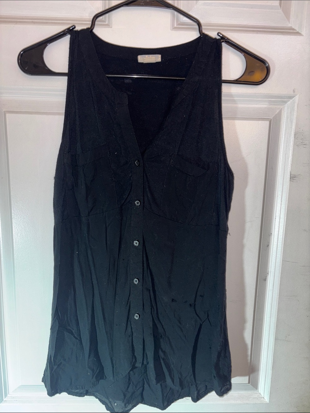 Converse Black Sleeveless Button-Front Blouse